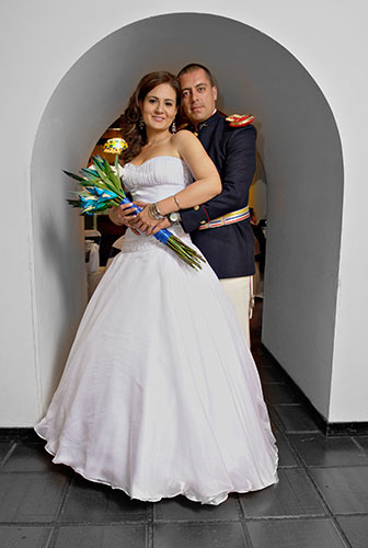 Novios el día de la boda en Bogota